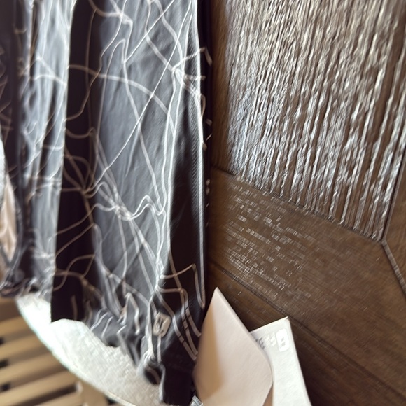 NWT fabletics razor back tank. - Picture 7 of 11